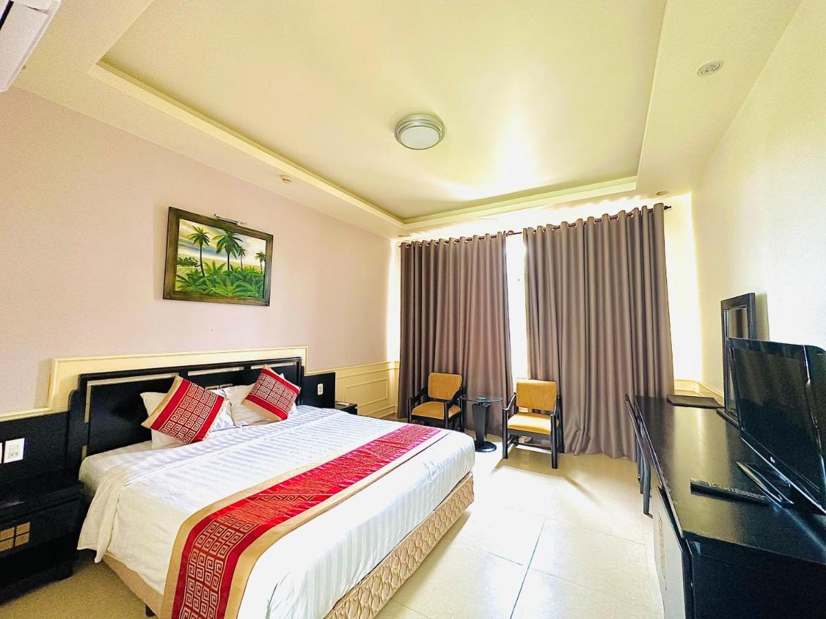 Viet Uc Hotel Ben Tre Exteriör bild