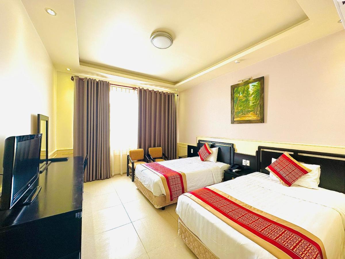 Viet Uc Hotel Ben Tre Exteriör bild